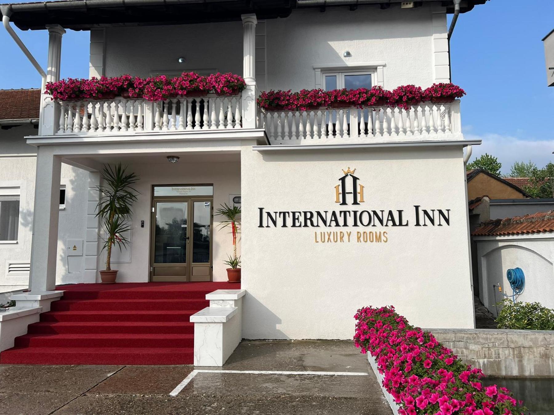 International Inn Paraćin Εξωτερικό φωτογραφία